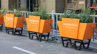 河南一桶一鏈扇形不銹鋼花箱