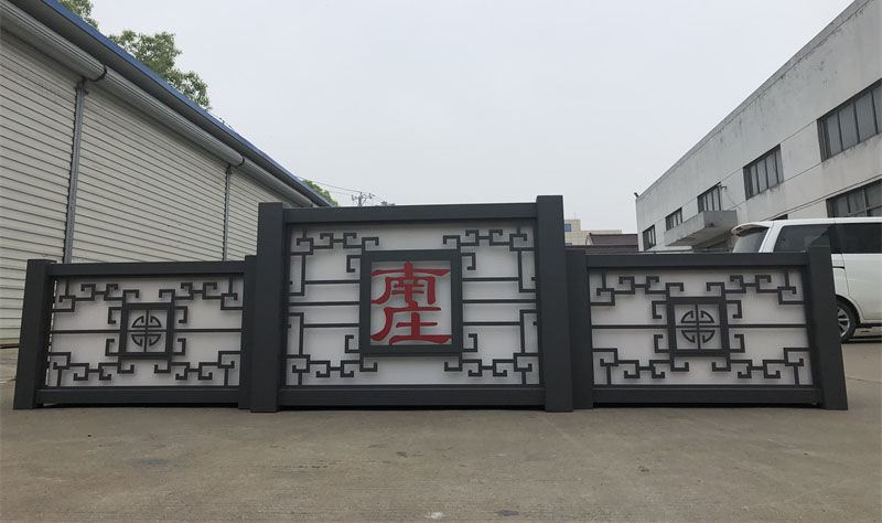 什么是鐵藝花箱，鐵藝不銹鋼花箱好用嗎？