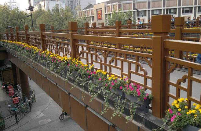 如何選擇高架橋綠化花箱？