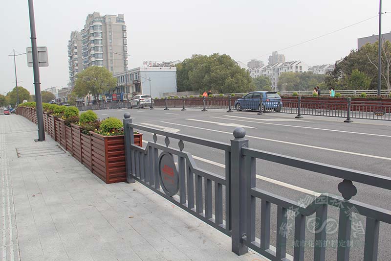 道路花箱樣式設(shè)計(jì)應(yīng)注意哪些方面？