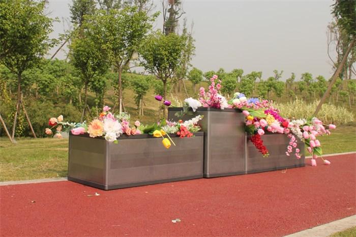 定制道路花箱，需要注意的要點