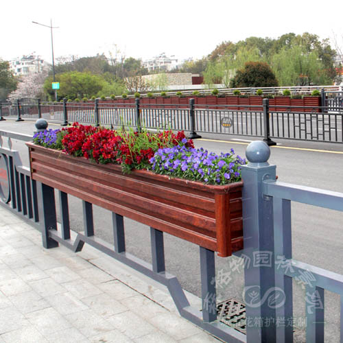 貴州仿紅木鋁合金道路花箱