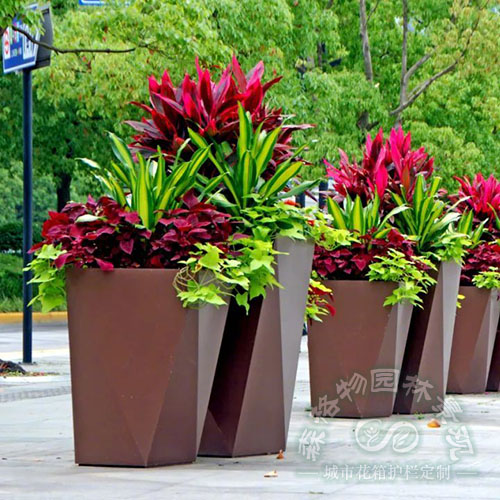 異形道路不銹鋼花箱