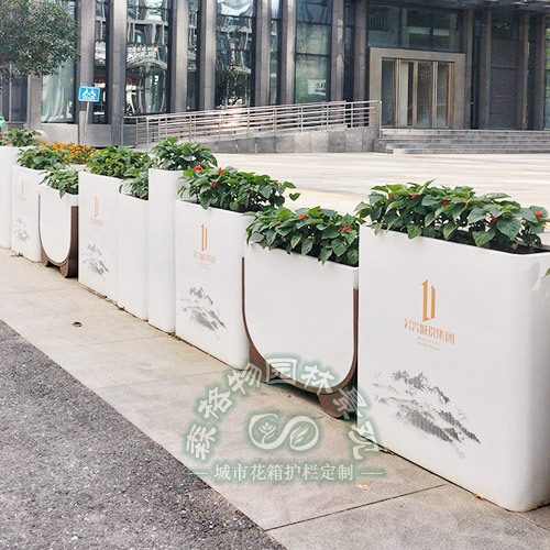 戶外商業(yè)中心多組合花箱隔斷