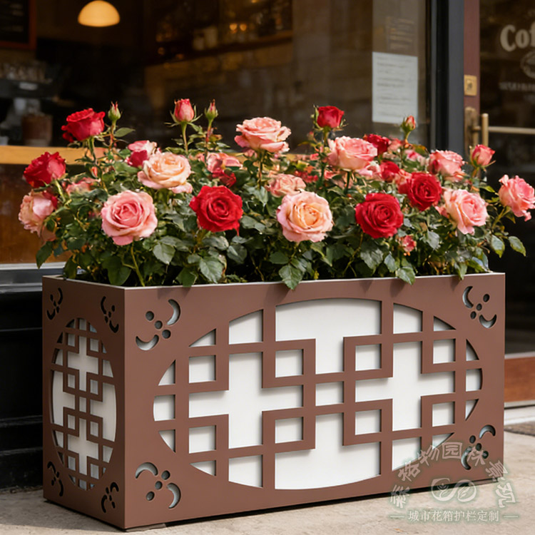 仿古鏤空雕刻金屬PVC花箱