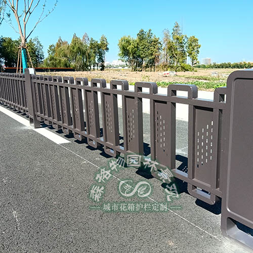 鋅鋼市政中央隔離護欄