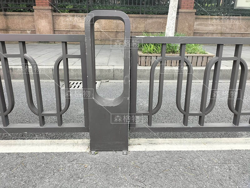浙江余杭3.5公里花箱護欄案例