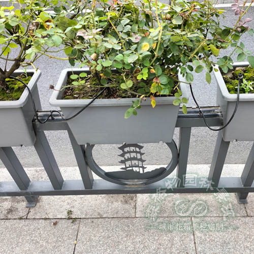 道路自動滴灌馬鞍式花箱護欄