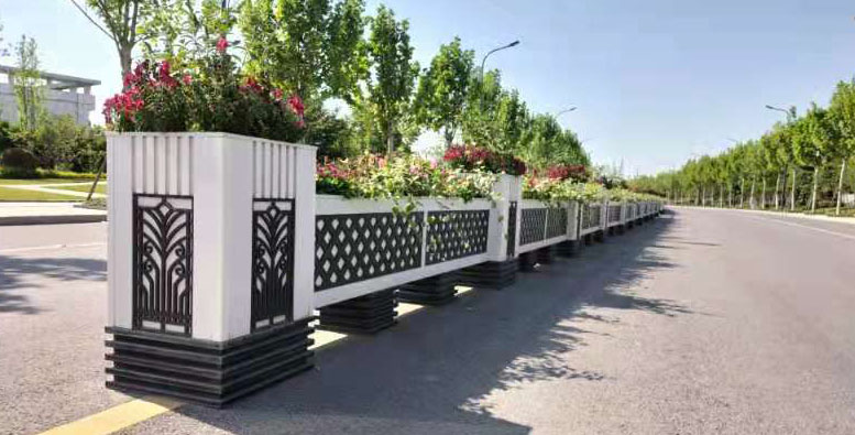 你喜歡重慶成品花箱還是花箱定制？