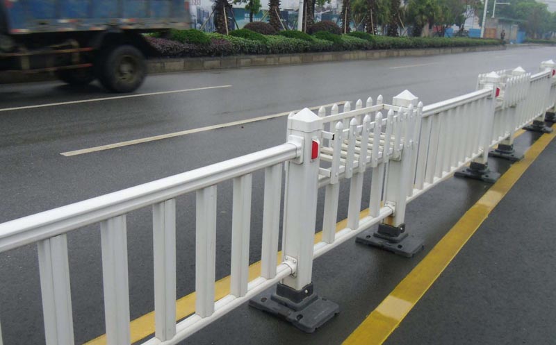 鋅鋼護欄原材料質量如何區(qū)分？