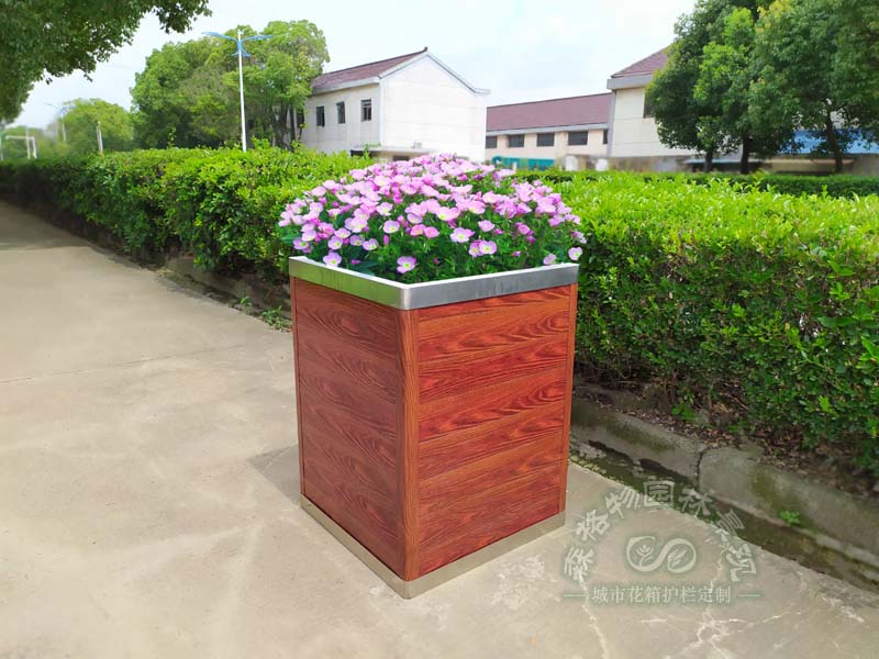 戶外花箱的日常保養與清潔方法