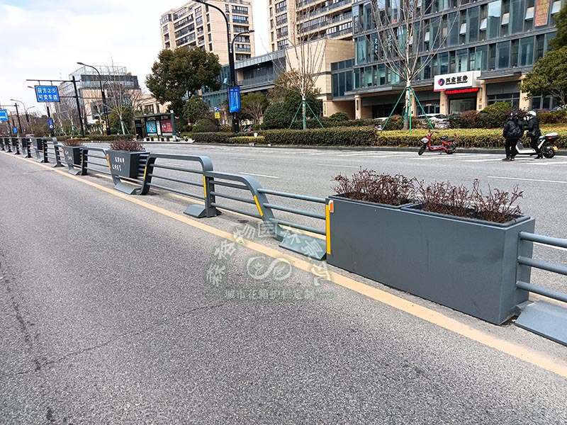 一帆風順船型花箱護欄 為什么這么受歡迎