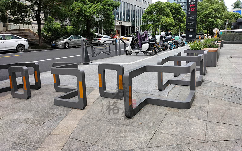 什么是商業街人車分流車擋