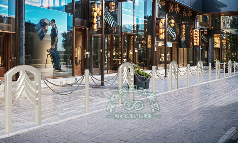 朝陽(yáng)商業(yè)步行街景觀人車分流車擋護(hù)欄的常見類型