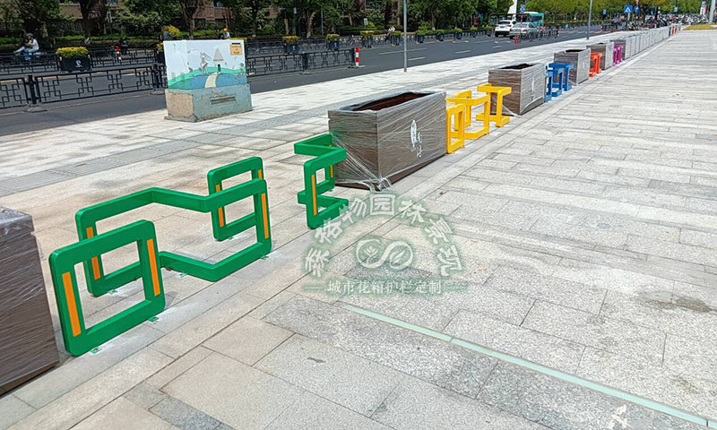 朝陽(yáng)什么是彩色車擋護(hù)欄